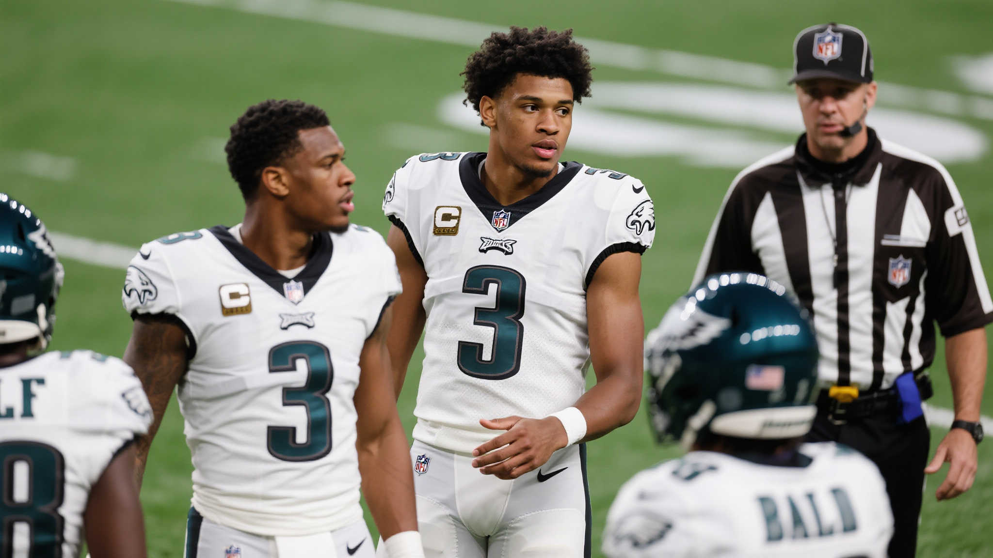 24/25欧冠赛季机会创造排行:登贝莱与拉菲尼亚领跑榜单 特别值得关注的是:“三”或许不是高量级数字,但这不