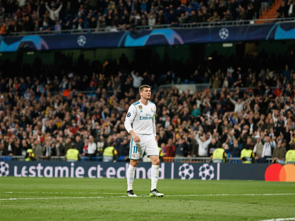 德格内克:客场七八万人氛围,更像动力而非压力 德格内克:客场七八万人氛围,更像动力而非压力